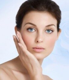 Cómo aplicarse correctamente las cremas hidratantes 17 Cremas para las manchas de la cara