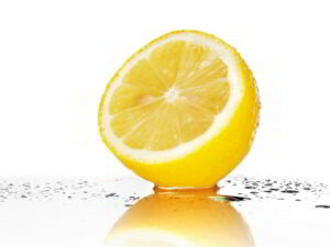 Cómo aclarar las axilas oscuras 9 aclarar el pelo con limon