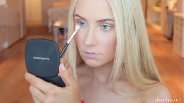 Maquillaje para vestido rojo, ¡fácil y rápido! 14 maquillaje de navidad
